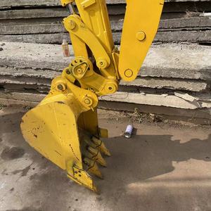 Mini-excavatrice Komatsu PC35MR d'occasion 3.5 tonnes avec moteur et composants du noyau de la pompe pour équipement de construction - Product Image 3