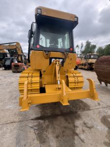 <span class=keywords><strong>Bulldozer</strong></span> sobre orugas Caterpillar D5K de color original con motor <span class=keywords><strong>Cat</strong></span> Horas DE TRABAJO bajas Características Motor central y componentes de bomba - Product Image 4