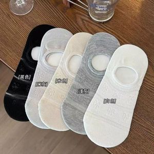 Calcetines de malla transpirable para mujer, color gris claro, absorbentes del sudor, invisibles, de color sólido, para primavera y verano - Product Image 3