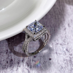 Anello di Fidanzamento di Lusso con Gemme per Donne, Elegante Gioiello da Dito per Feste - Product Image 6
