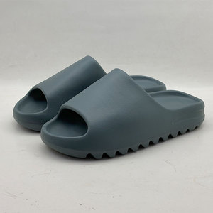 Collection Printemps-Été : Nouvelles Sandales Confortables en EVA Épais Antidérapantes pour Hommes et Femmes, Semelle Souple, Style Coco, Rehaussantes - Product Image 3