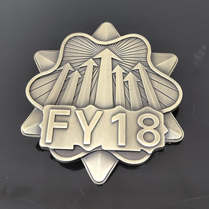 Apribottiglie Portachiavi in Lega di Zinco - Ciondolo Multifunzione - Logo Aziendale Personalizzato - Vendita all'Ingrosso per Commercio Estero MOQ 50 - Product Image 4