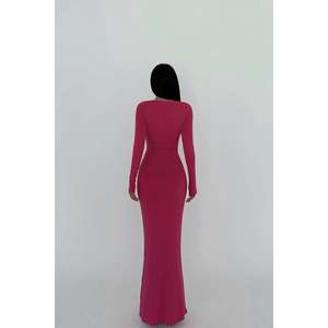 ชุดราตรีสีชมพูฟูเชียทรงเอไลน์ คอวีประดับลูกปัด แต่งแหวน  ไซส์ XL สำหรับคนท้อง ผ้าทอ ยาวคลุมเท้า เรียบง่าย - Product Image 1