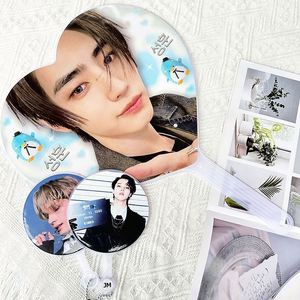 Conjunto de Plásticos Decorativos para Conciertos de Ídolos Japoneses y Coreanos, Diseño Love King y Estrellas Relacionadas - Product Image 2