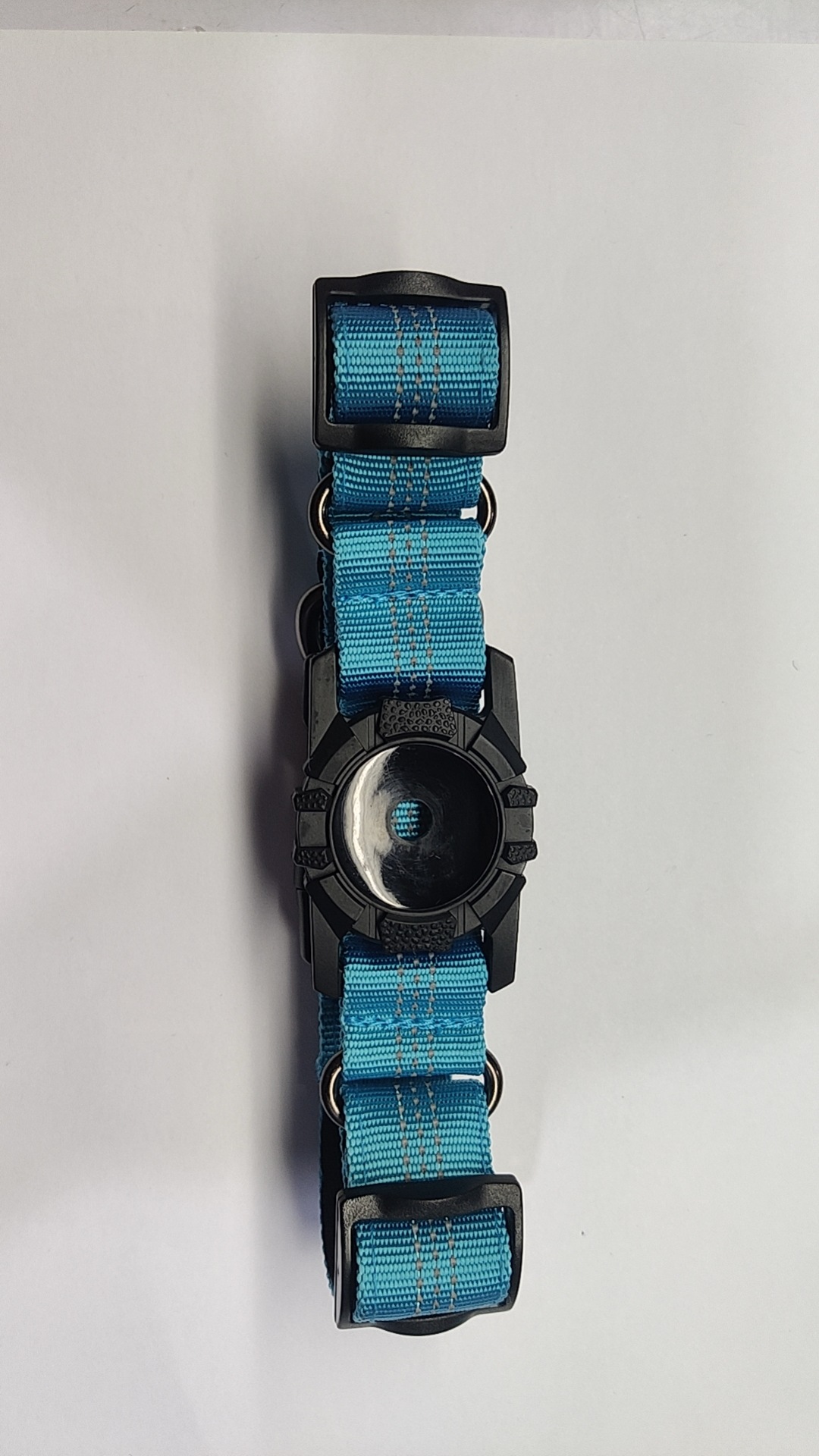 สีฟ้า (ไม่รวมตัวติดตาม)