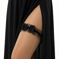 Chaîne de cuisse gothique noire élégante pour femme, avec pendentif sexy en dentelle, nœud, cœur et croix, bijou de corps en alliage pour mariages et occasions spéciales