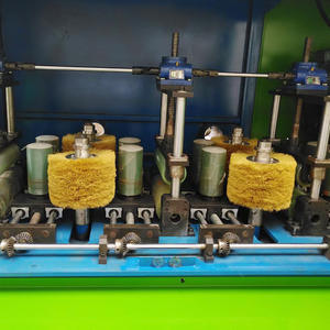 Ligne de traitement automatique des produits du bois Nouvelle machine de polissage en aluminium d'occasion pour les profils de fenêtre de porte avec tour à bois à scie à clé - Product Image 5