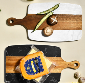 Planche à découper en bois d'acacia marbré personnalisée avec logo, pour fromage et charcuterie, réversible, avec poignée, vente en gros - Product Image 3