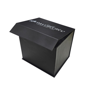Luxury Magnetic Gift Box CMYK Matte Lamination Embossing Strong Magnet Closure Rigid Folding Box Recyclable Cosmetic <b>Clothes</b> - Product Image 6
