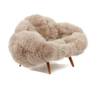 Fauteuils en fausse fourrure pour fauteuils de détente, salon, hôtel, ajoutant élégance et fonctionnalité, fauteuils en peau de mouton avec pieds en bois à vendre - Product Image 4