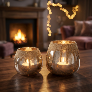 Sonnet Decor Porte-bougie et support en verre fait main pour décoration intérieure, bougie votive de Noël - Product Image 1
