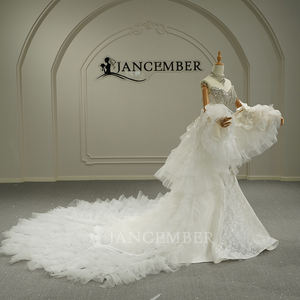 Vestido de Novia Moderno GT26004 con Cuentas Pesadas, Corte Sirena Delgado, Encaje Floral, Apliques de Cristal y Bordados, con Cola Capilla - Product Image 2