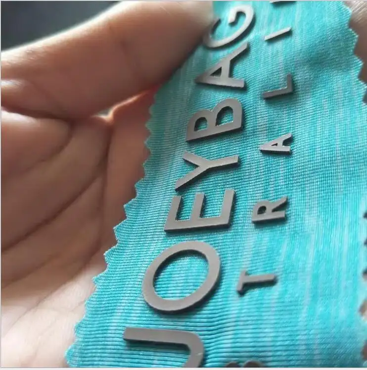 Пользовательская этикетка термопресса 3D красочный рельефный Бренд Дизайн Силиконовая Резина силиконовая этикетка теплопередачи для одежды
