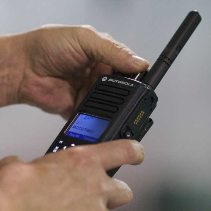 Caricabatterie Per Walkie Talkie Motorola - 100-240V - Compatibile Con XIR P8268, DP4400, DP4800 E Altri - Foto 2