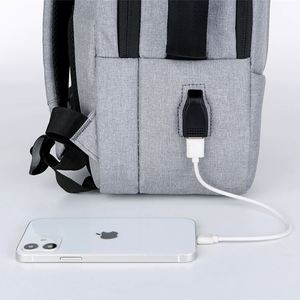 Sac à dos pour ordinateur portable imperméable et intelligent avec logo personnalisé, tendance, pour les affaires, 15,6 pouces, pour hommes et femmes - Product Image 4