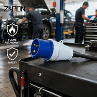 Connecteur de prise industrielle CEE bleu à 3 broches étanche IP44 ZNPON 32A 240V pour le camping en plein air, les camping-cars, les chantiers de construction
