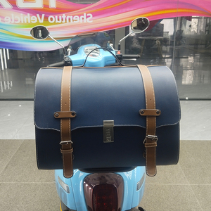 กล่องท้ายรถมอเตอร์ไซค์อะลูมิเนียมหุ้มหนัง PU ขนาด 29 ลิตร ยอดนิยมสำหรับ <span class=keywords><strong>Vespa</strong></span> และสกู๊ตเตอร์ทุกชนิด ลดราคา - Product Image 3