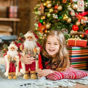 Fournitures de décoration de Noël commerciales : Père Noël et Élan en polystyrène, jouets décoratifs de Noël, boîtes cadeaux en forme d'arbre, cadeaux emballés - Product Image 4