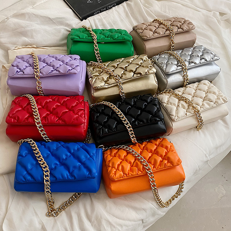 Bolsas con Estilo - Local 16 y 17 - Pasaje Comercial Moneda 19