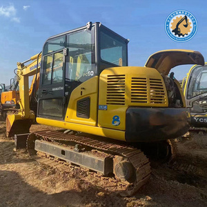 Excavadora Compacta Komatsu PC60-8 Usada, Ideal para Construcción Urbana y Excavación de Huertos - Product Image 1