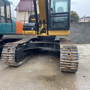 Excavadora CAT 320D GC Usada de 20 Toneladas, Serie GC, Bajo Consumo de Combustible, para Movimiento de Tierras y Proyectos Municipales, Tren de Rodaje de Alta Resistencia - Product Image 3
