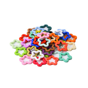 Colgante perforado de 30mm, llavero de estrella de cinco puntas de Color sólido acrílico, accesorios de joyería, Material colgante, estrella de Color - Product Image 2