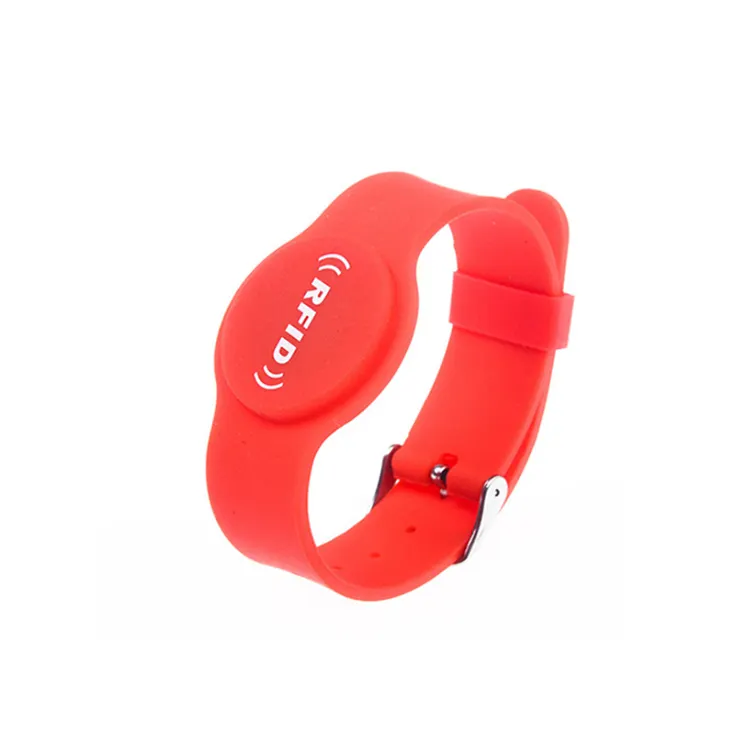 Offre Spéciale échantillon gratuit coloré NFC bracelet étanche 13.56mhz rfid bracelet en silicone réglable