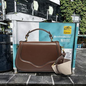 ¡Novedad de 2025! Bolso cruzado de un solo hombro para mujer, bolso de sillín clásico a la moda, versátil de PU para trajes de verano bohemios informales - Product Image 3