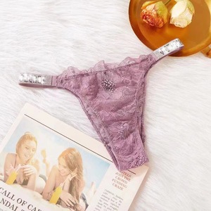 Intimo Femminile Victoria's Secret, Mutandine Sexy a Vita Bassa <span class=keywords><strong>in</strong></span> <span class=keywords><strong>Pizzo</strong></span> per Donne, <span class=keywords><strong>Perizoma</strong></span> <span class=keywords><strong>in</strong></span> <span class=keywords><strong>Pizzo</strong></span>, Abbigliamento Intimo Femminile - Product Image 4