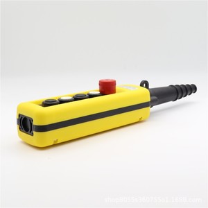 Pourquoi le commutateur à bouton-poussoir Xac A4713 avec coque en plastique et poignée étanche pour les grues, les palans et les équipements d'automatisation - Product Image 3