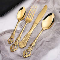 Royal Golden Medieval Vintage En Acier Inoxydable 24Pcs Couverts Ensemble Cuillère Fourchette Ensemble De Mariage Souvenir Pour Invité