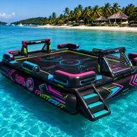 Plateforme flottante gonflable OEM pour terrain de football aquatique, château flottant pour complexes hôteliers, parcs aquatiques et entreprises de location d'événements en extérieur