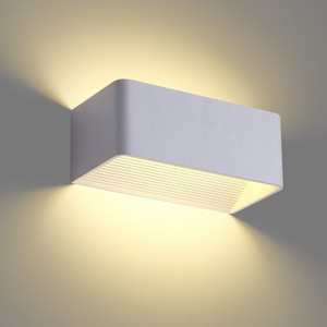 Applique murale LED intérieure moderne 7W <span class=keywords><strong>de</strong></span> haute qualité avec garantie <span class=keywords><strong>de</strong></span> 3 ans <span class=keywords><strong>IP44</strong></span> pour salon appartement <span class=keywords><strong>salle</strong></span> <span class=keywords><strong>de</strong></span> <span class=keywords><strong>bain</strong></span> usage domestique 110V 230V - Product Image 1