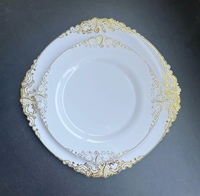 Lot de 350 ensembles de vaisselle assiettes blanches avec motif de fleurs dorées pour 50 invités vaisselle jetable en plastique robuste pour la fête