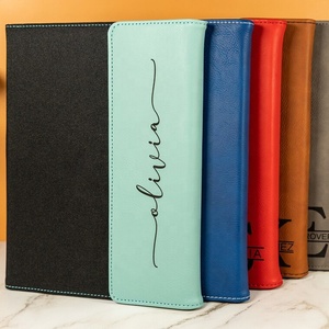 Multifunctional कस्टम निविड़ अंधकार उत्कीर्ण पोर्टफोलियो नोटपैड क्लिप नोटबुक फ़ोल्डर लेखन पैड के साथ पु चमड़े Padfolio कलम पाश - Product Image 6