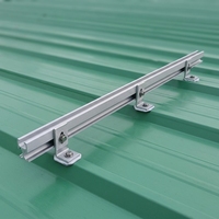 Structure de montage solaire en aluminium pour toit en tôle, supports de fixation pour panneaux solaires, kit de structure pour toit incliné