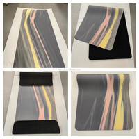 Tapis de yoga en PU de 4,5 mm d'épaisseur avec technologie de fixation des couleurs avancée et design contrasté pour le fitness et le Pilates