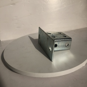 Plaque de <span class=keywords><strong>base</strong></span> de poteau réglable en acier galvanisé au carbone UTT7103 - Product Image 1