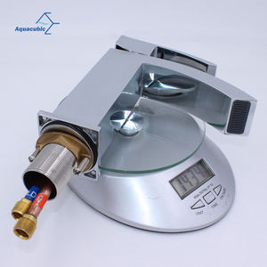 Grifo moderno de lavabo de <span class=keywords><strong>cascada</strong></span> de un solo orificio con alcance de caño de 6 pulgadas para subtítulos de tocador - Product Image 6