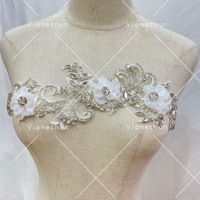 Strass en cristal en forme de feuille d'or de haute qualité, technique thermocollante, patch appliqué pour fleurs de mariée, vêtements et sacs