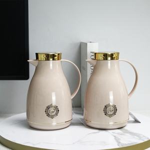 Sunlife 1000ml Bottiglia Termica Stile Arabo Popolare in <span class=keywords><strong>Plastica</strong></span> Bianca con Ricarica in Vetro per Acqua e <span class=keywords><strong>Caffè</strong></span> - Product Image 5