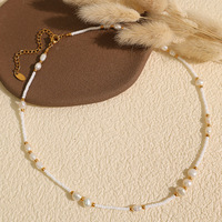 Collier personnalisé en acier inoxydable avec perles, collier ras du cou personnalisable avec fausses perles d'eau douce, chaîne perlée