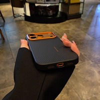 Casing Magnetik Kulit Serat Karbon Bisnis Sle untuk iPhone 17 Pro Max 16 15 14, Mendukung Pengisian Daya Nirkabel, Anti Jatuh, Pelindung