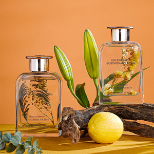 Diffuseur <span class=keywords><strong>de</strong></span> parfum rectangulaire en verre écologique <span class=keywords><strong>de</strong></span> luxe avec fleurs préservées, huiles essentielles, sans BPA, longue durée (2 mois) - Product Image 1