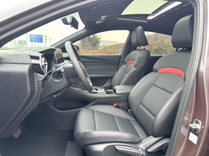 Voitures d'occasion économiques 2023 2024 2025 MG5 Global Luxury 180DVVT CVT – <span class=keywords><strong>Berline</strong></span> de luxe d'occasion prête à l'exportation mondiale - Product Image 5