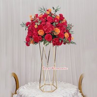 Nouveau support de fleurs haut de gamme en or pour mariage, piédestal pour bouquet, centre de table en métal pour la décoration de mariage, d'événements et de fêtes