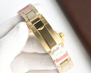 Design luxueux entièrement serti de diamants. Bracelet en acier inoxydable entièrement serti de diamants. Mode haut de gamme. Montre mécanique automatique - Product Image 3