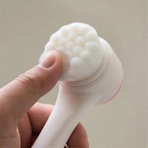 Brosse nettoyante en silicone 3D double face en gros avec poils doux et exfoliation manuelle - Product Image 1