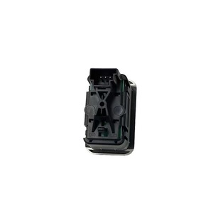 สวิตช์เปิดฝากระโปรงท้ายเบนซ์ 2129059200 แบบไฟฟ้า สำหรับ W212 - Product Image 2