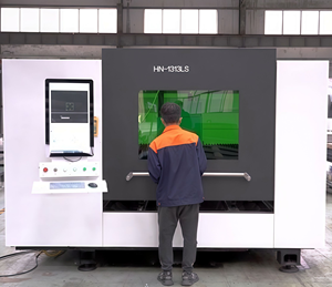 Cortadora Láser <span class=keywords><strong>de</strong></span> Fibra CNC Multimaterial (Acero Inoxidable, Aluminio, Acero al Carbono) con Refrigeración por Agua - Product Image 3